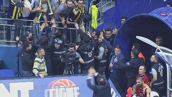 Geçen seneki maçta üçlük attığım için...