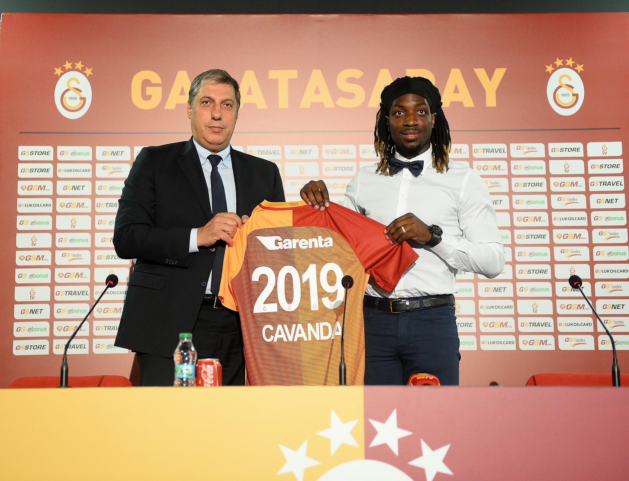 Galatasaray Cavanda'yı gönderiyor