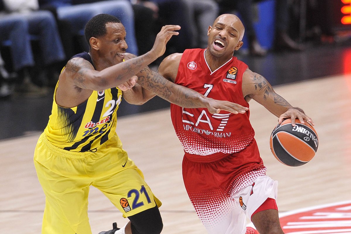 Fenerbahçe sevindi Hickman üzüldü: 79-70