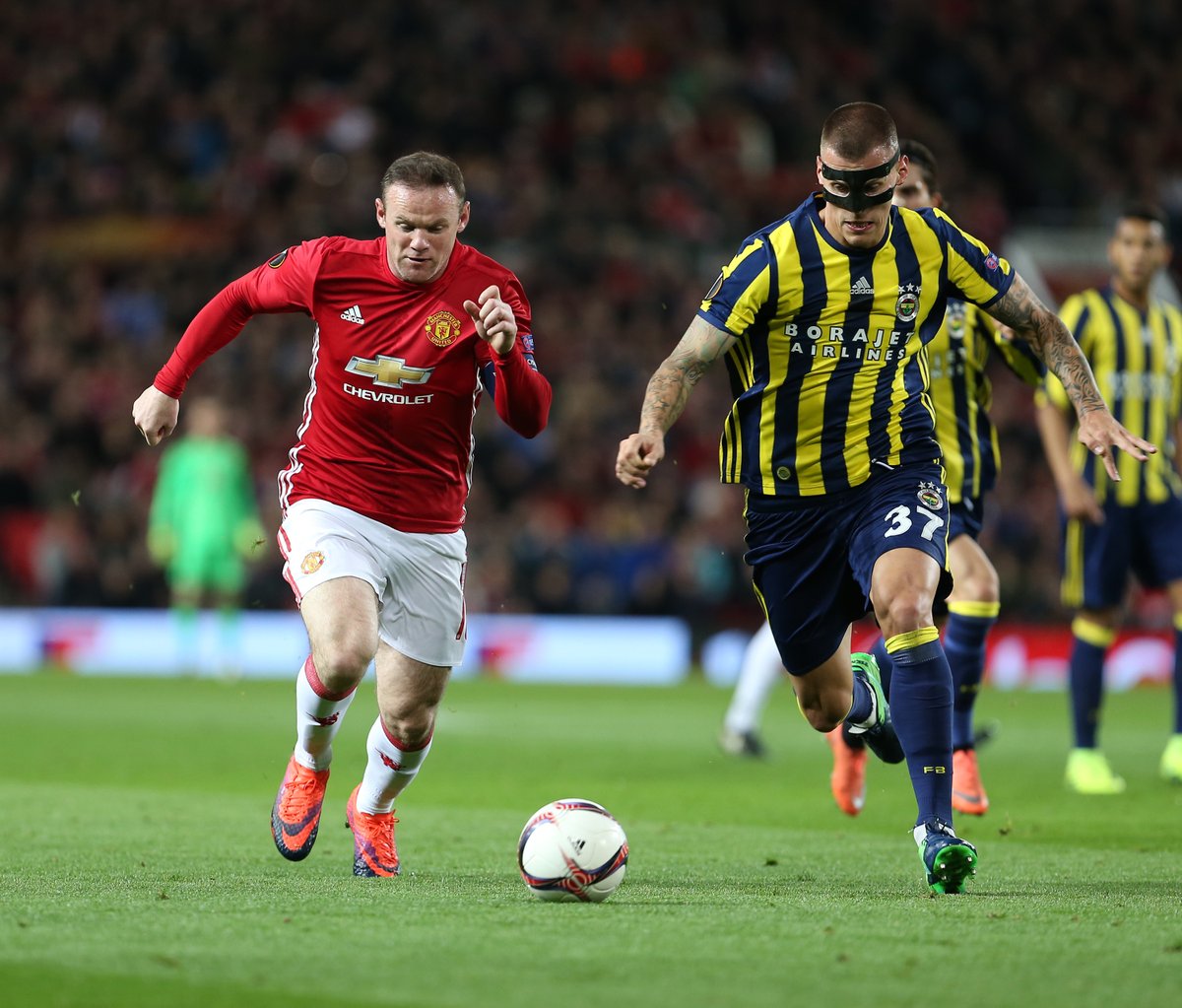 F.Bahçe Manchester'da kayıp