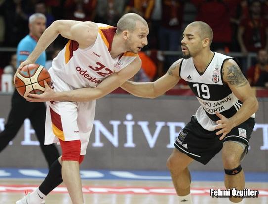 Pota derbisi Galatasaray'ın: 84-78