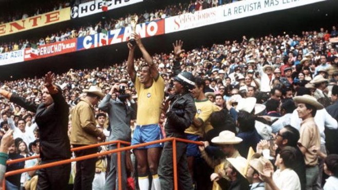 Carlos Alberto vefat etti