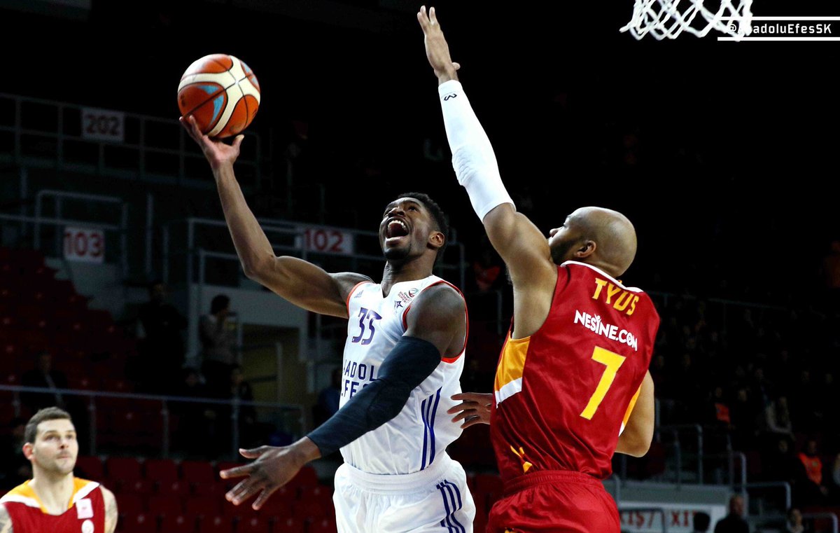 Anadolu Efes G.Saray'ı üçüncü kez yendi: 80-77