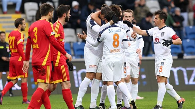 M.Başakşehir Sergen'li Kayseri'yi dağıttı: 5-0
