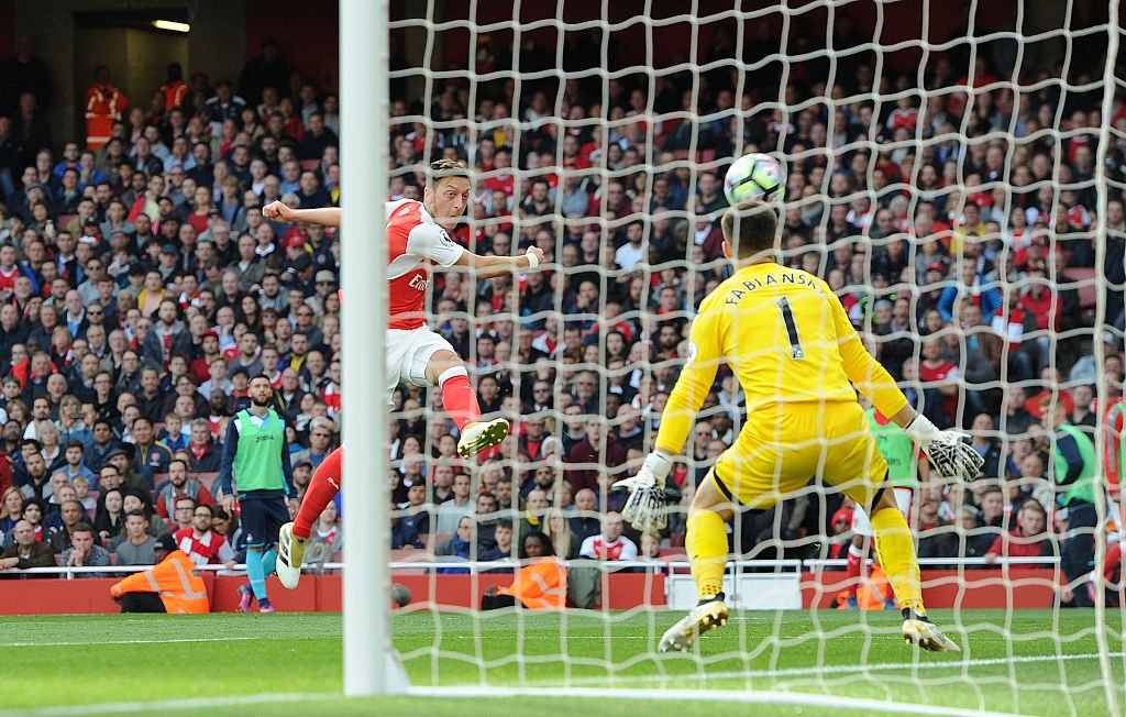 Arsenal zirveye yürüyor: 3-2