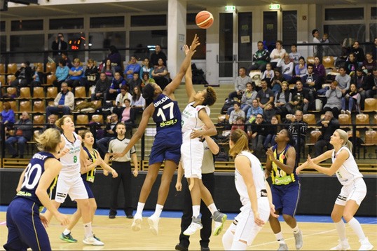 Fenerbahçe Macaristan'dan mutlu döndü: 64-66