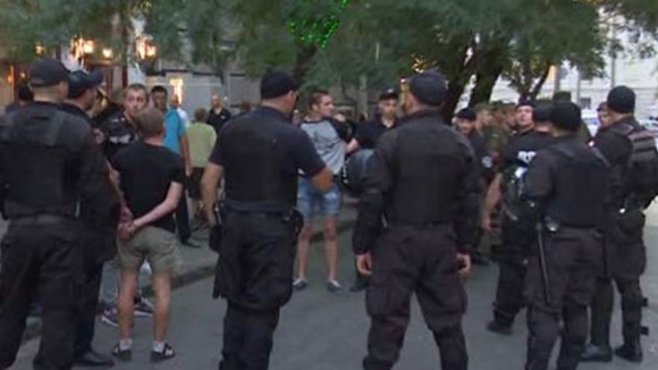 Odessa'da şok! F.Bahçe taraftarının bacağı koptu