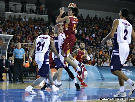 Galatasaray'ın pazar tatili: 92-67