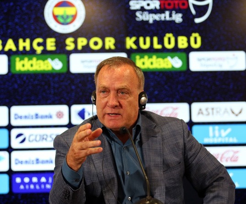 Advocaat'tan istifa sinyali