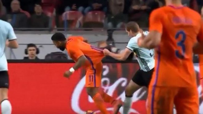 Lens'in adalesinde kısmi yırtık