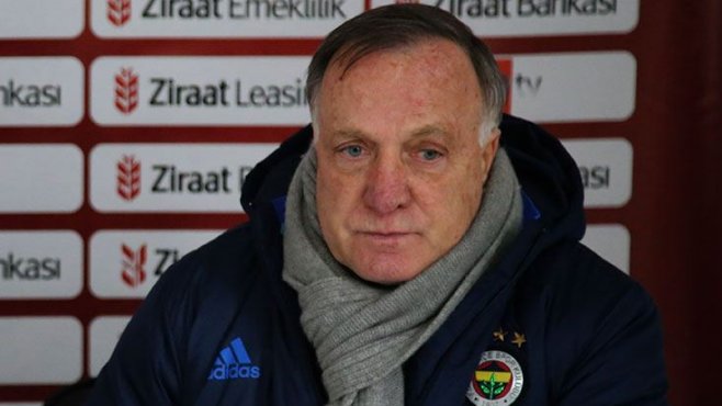 Advocaat'ın maç saatine isyanı