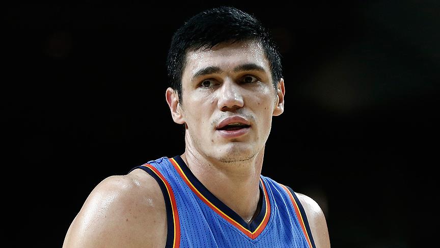 Ersan İlyasova'dan double-double