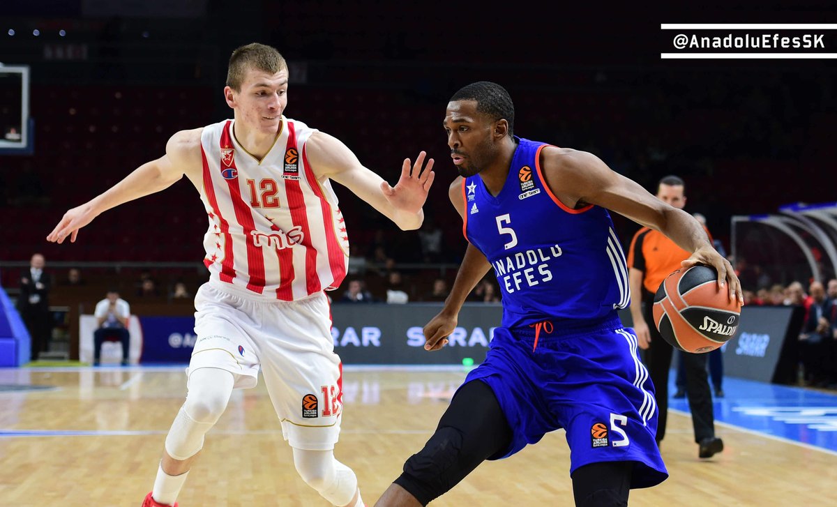 Anadolu Efes Kızılyıldız'ı ezdi geçti: 100-79