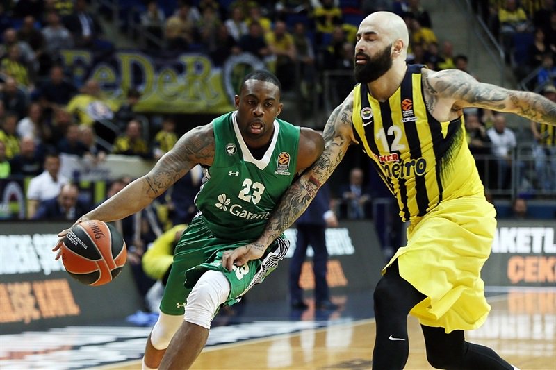 Gerilimli maç Darüşşafaka'nın: 64-71