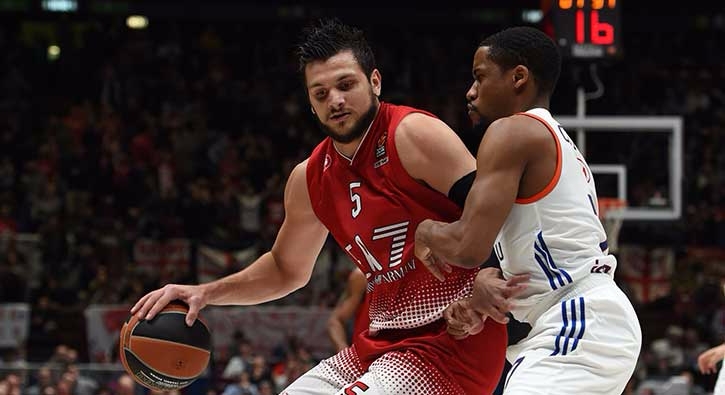 Anadolu Efes İtalya'da dağıldı: 92-105