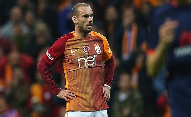 Bu sezon servisler Sneijder'den!