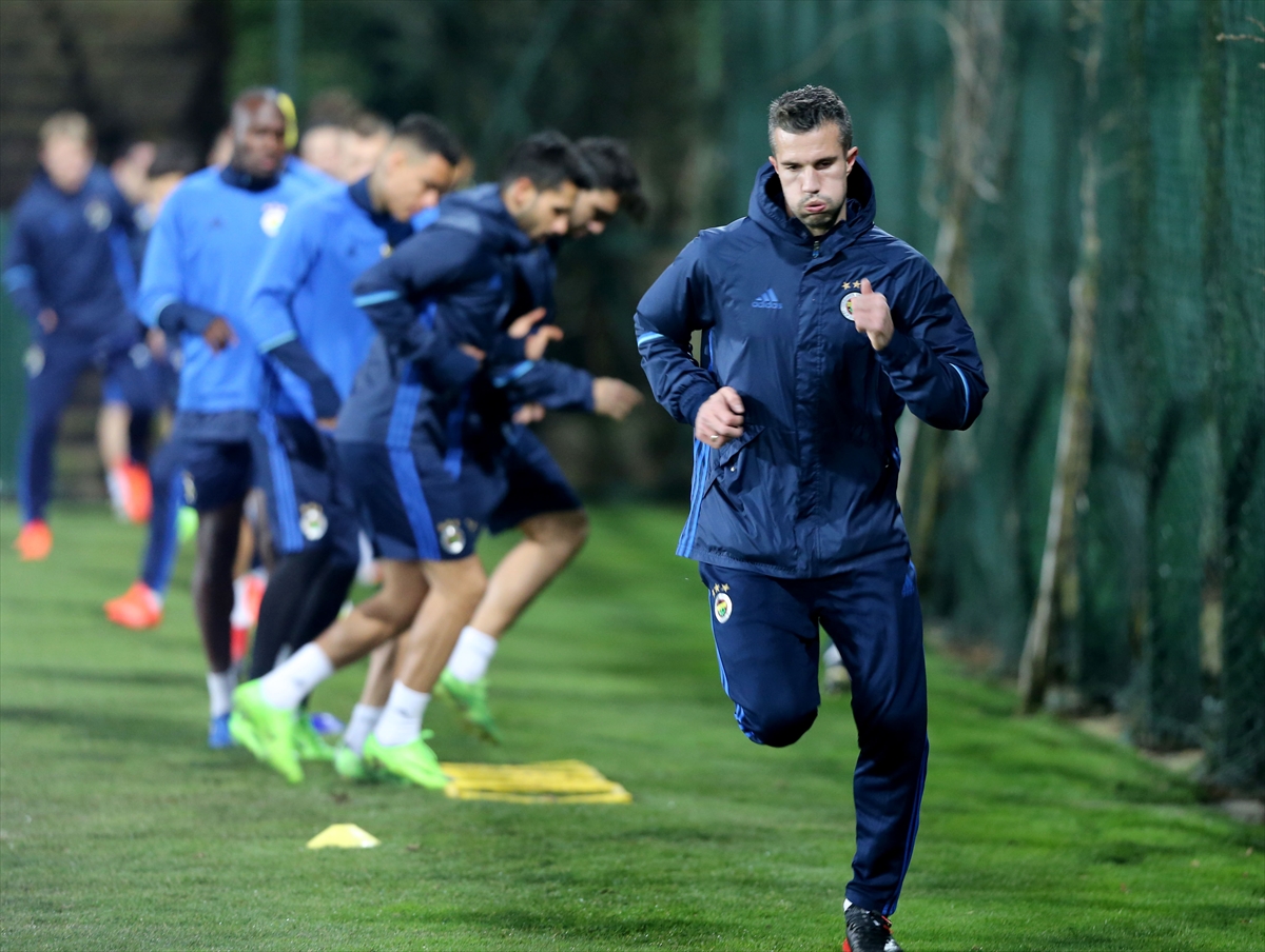 Robin van Persie Krasnodar'a hazır