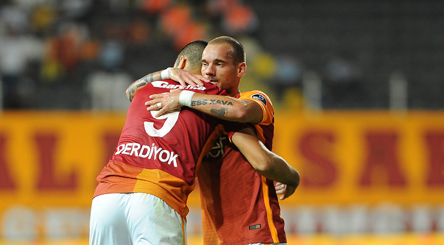 Galatasaray'a derbi öncesi müjde!