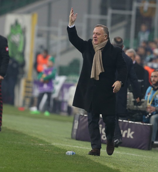 Advocaat: Hala herşey mümkün