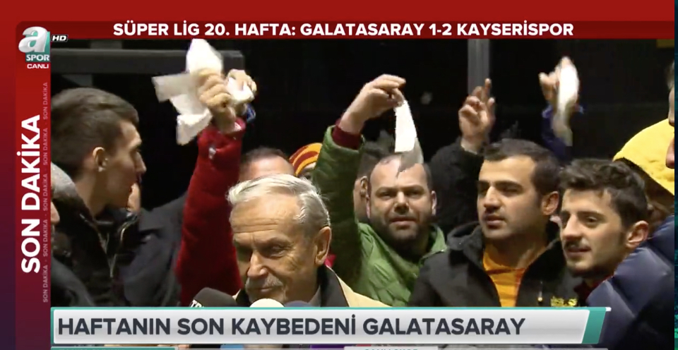 G.Saraylı yöneticiye canlı yayında tepki