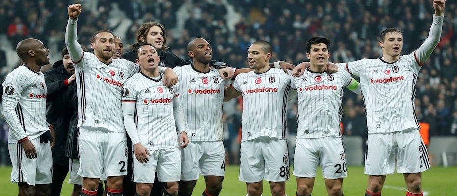 Beşiktaş sirtaki yaparak çeyrek finalde