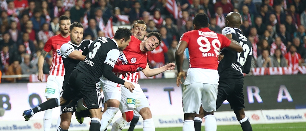 Beşiktaş Antalya'da sessiz kaldı