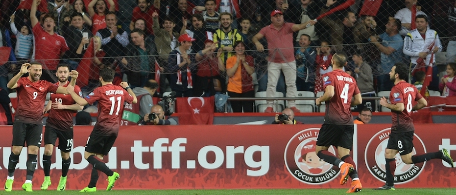 Milli Takım Cenk Tosun'la coştu
