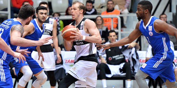 Kartal yine seriye bağladı