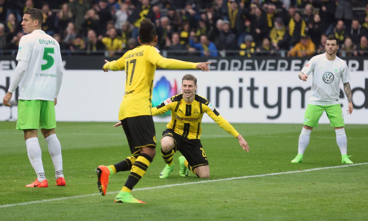 Dortmund, Wolfsburg'a acımadı!