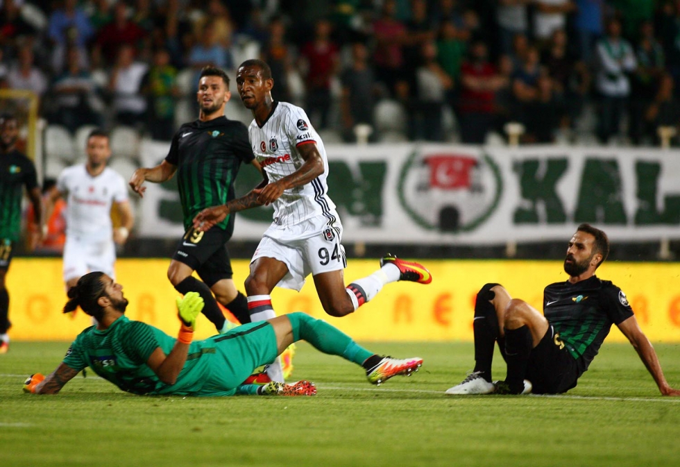 Beşiktaş, Akhisar Belediyespor'u ağırlıyor