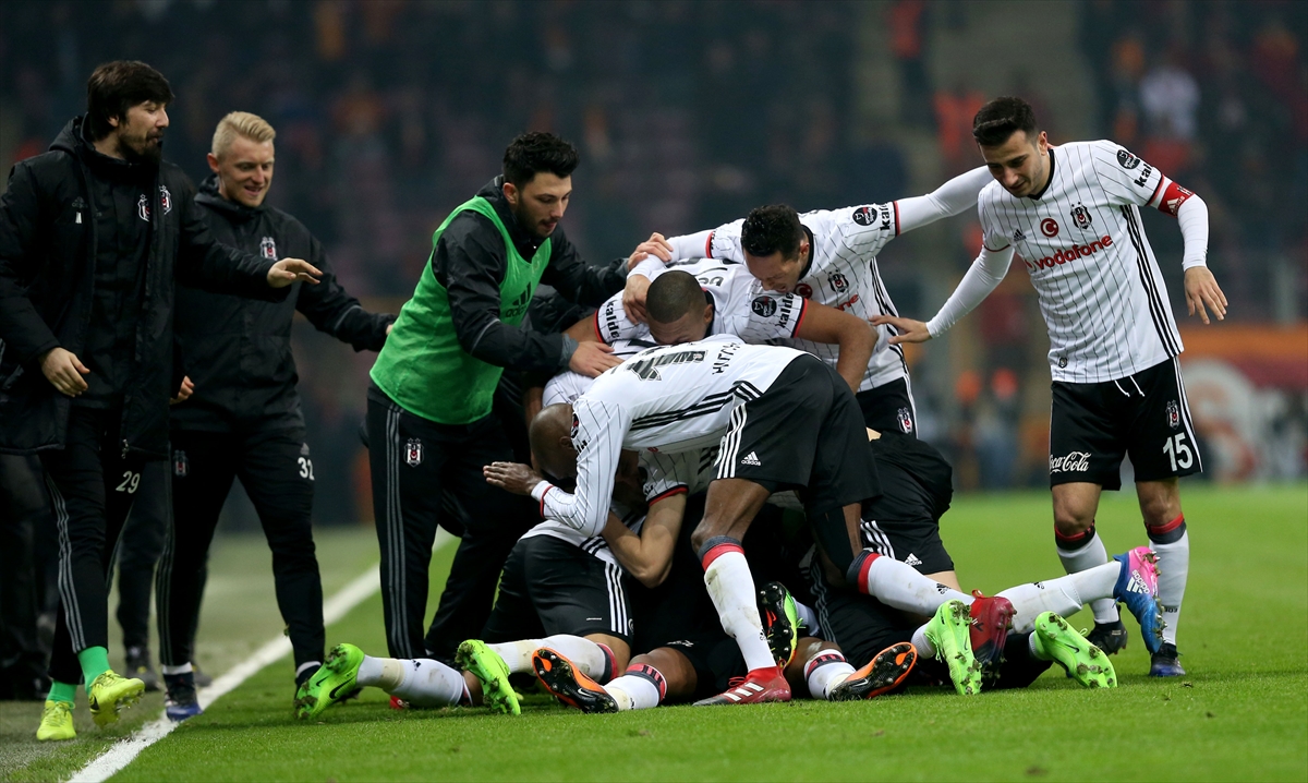 Şampiyonluk kutlaması gibi...