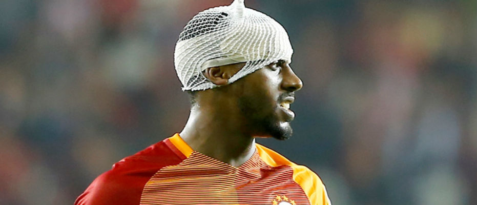 Carole maçı tamamlayamadı