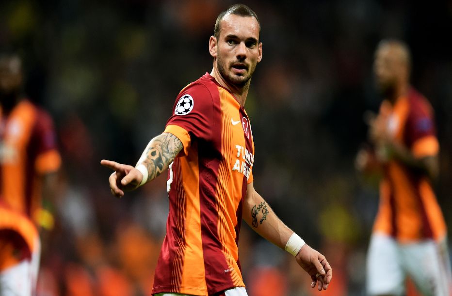 Wesley Sneijder 2 hafta yok