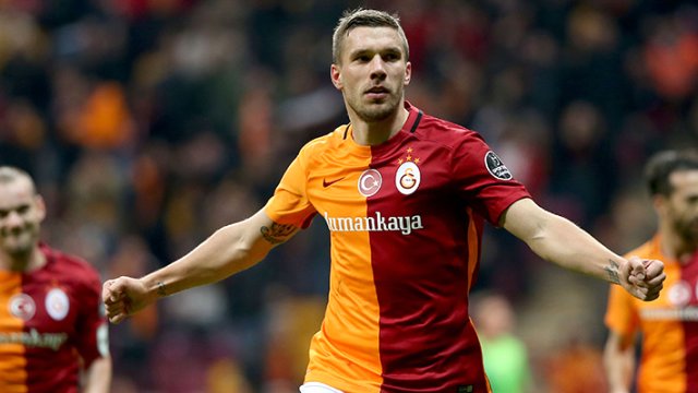 Podolski'ye Japonya yolu gözüktü!