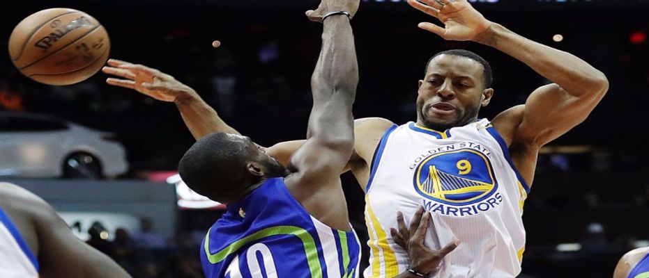 Warriors Ersan'lı Hawks'ı devirdi