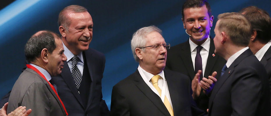 Aziz Yıldırım Federasyon'a sert çıktı