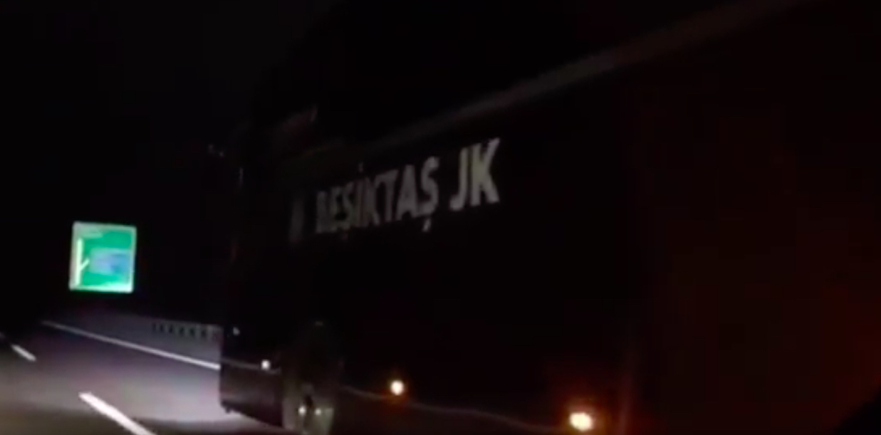 Beşiktaş otobüsüne saldırı