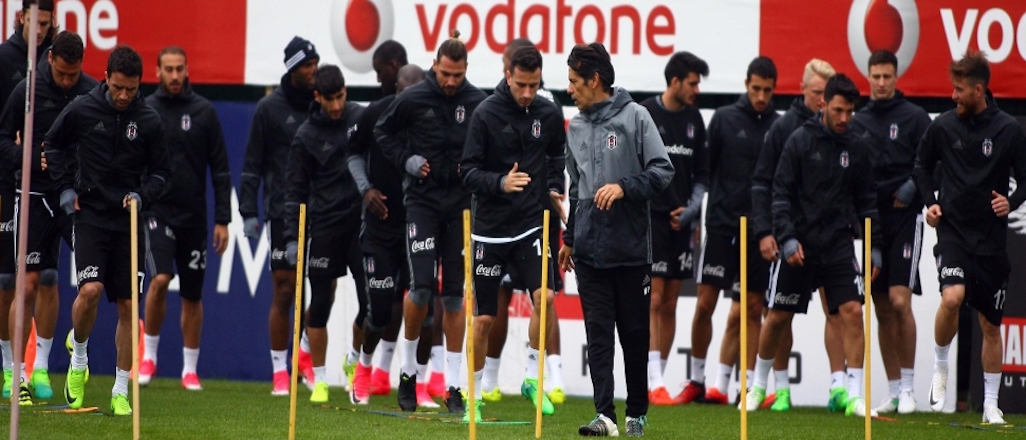 Caner Erkin takımdan ayrı çalıştı