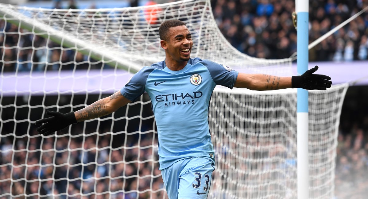 M.City'yi 19'luk yıldızı ipten aldı!