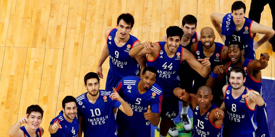 Anadolu Efes Milano karşısında