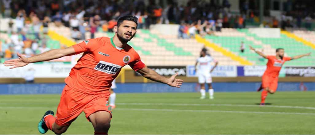 Emre Akbaba Trabzonspor'a yakın