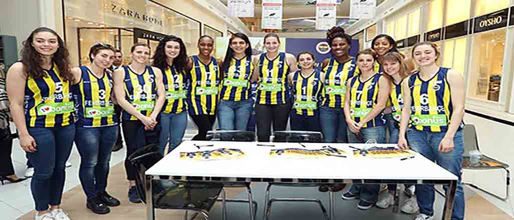 Sarı Kanarya Final Four için parkede
