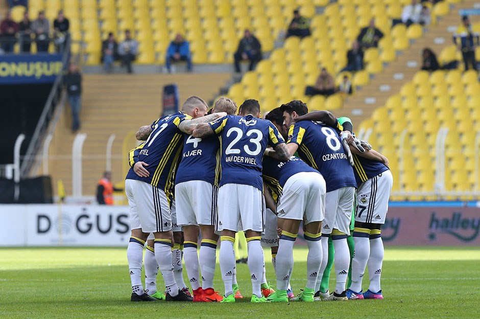 Fenerbahçe moral peşinde