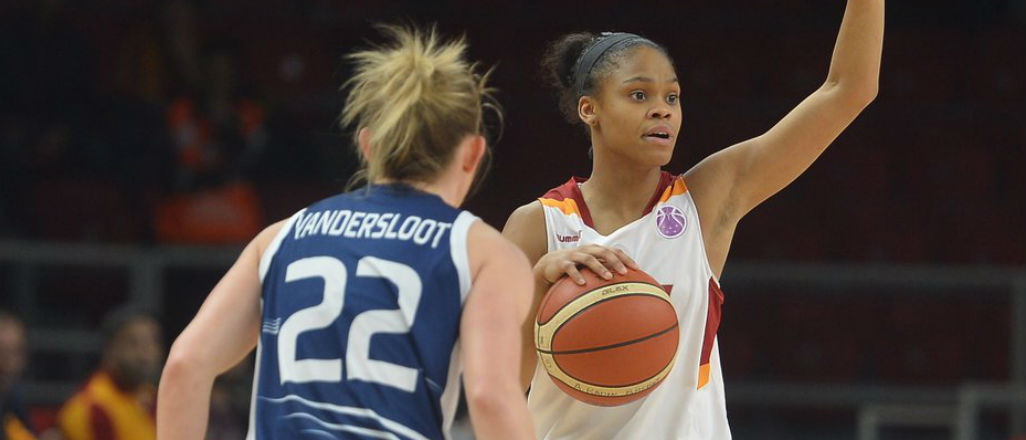 Yakın Doğu Galatasaray'ı devirdi