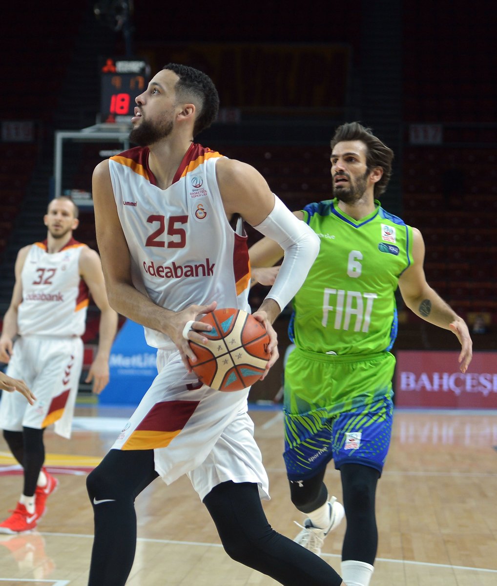 Galatasaray Odeabank evinde zorlanmadı!
