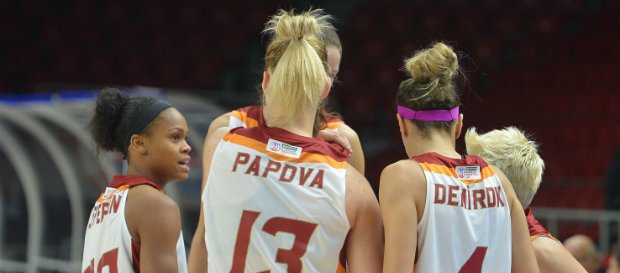 Galatasaray Adana'da fark attı