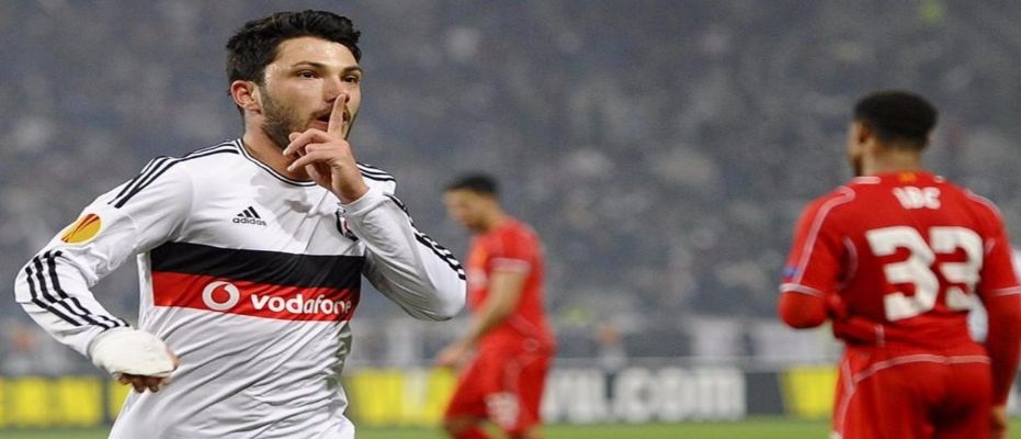 Sunderland Tolgay'ı izliyor