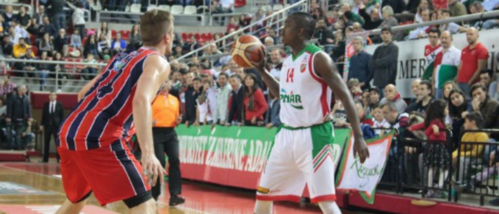 Karşıyaka sallandı ama yıkılmadı