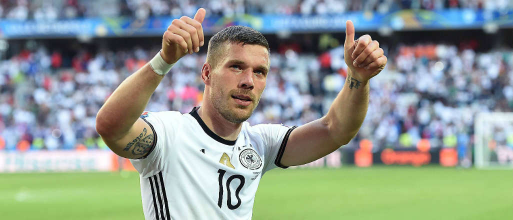 Podolski Almanya'ya golle veda etti