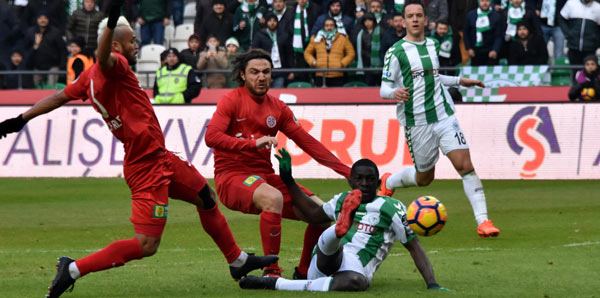 Olaylı maçta kazanan yok